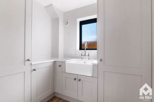 Photo 27- click for photo gallery